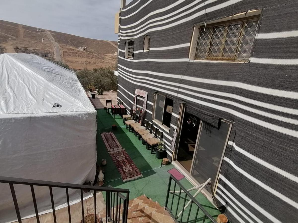 Farmer Stay Hostel ワディ・ムーサ エクステリア 写真